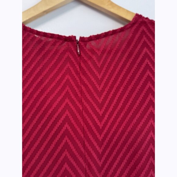 Walter Baker Belinda Sheer Chevron Wrap Top Sz XL Red Romantic Evening Holiday - Picture 8 of 11